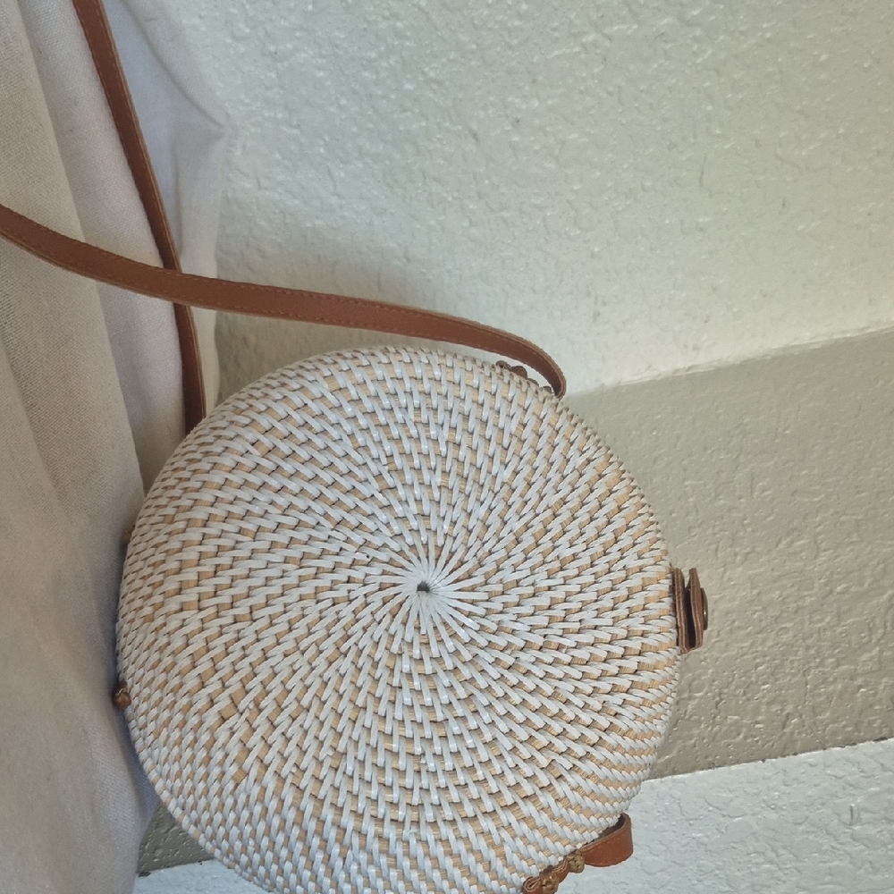 Round Woven Crossbody Bag - Cream and Tan